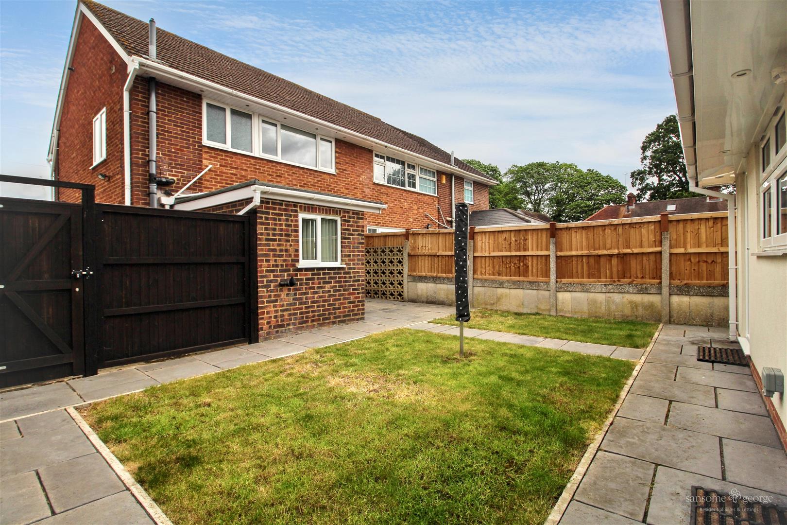 Underwood Road, Southcote, Reading
